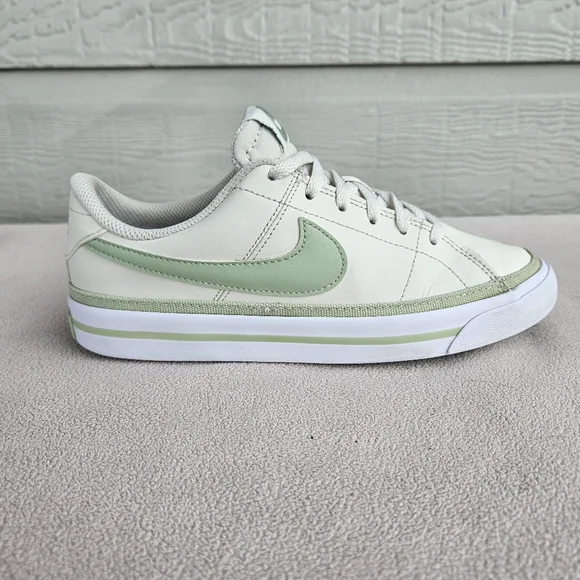 Nike Court Legacy Sneaker Shoe Phantom White Honeydew Youth SZ 4Y DA5380-005 - Picture 2 of 12